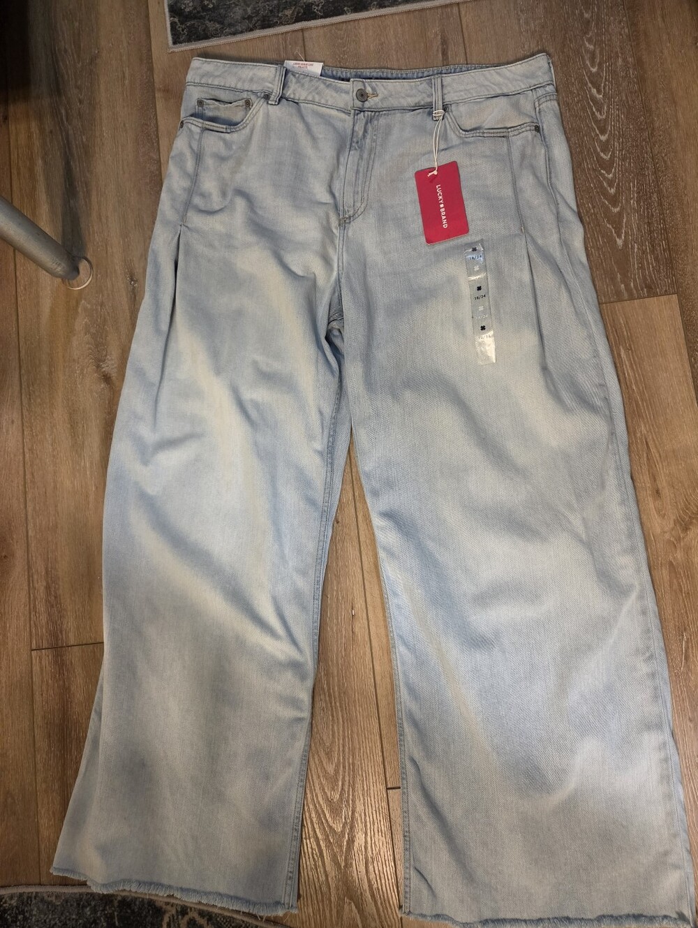 Lucky Brand NWT Liquid Denim Luxe Palazzo Jeans Rigid Light Wash 18/34